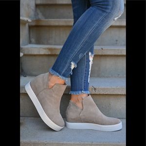 steve madden wedge sneakers
